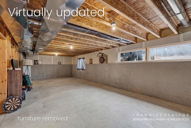 1584 Wales Road SE, Lowell, MI 49331