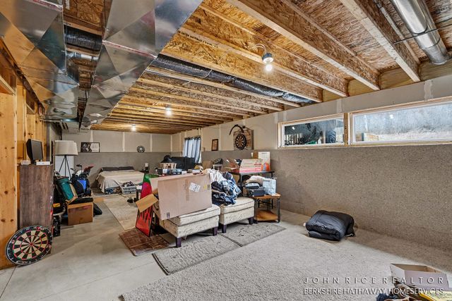 1584 Wales Road SE, Lowell, MI 49331