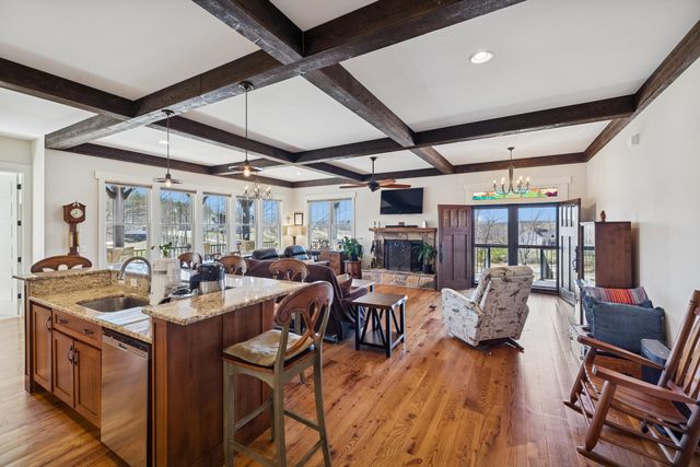 925 River Bluffs Drive, Jasper, TN 37347