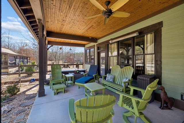 925 River Bluffs Drive, Jasper, TN 37347