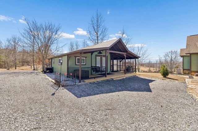 925 River Bluffs Drive, Jasper, TN 37347