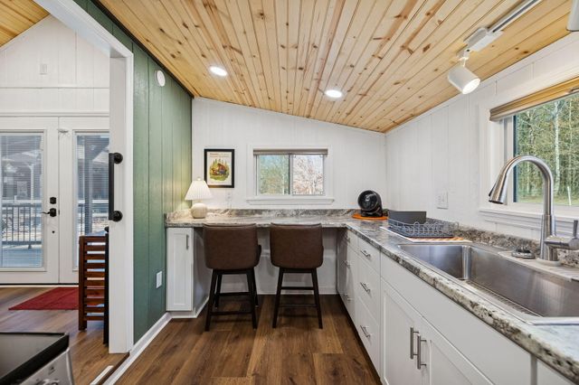 925 River Bluffs Drive, Jasper, TN 37347