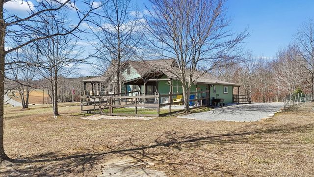925 River Bluffs Drive, Jasper, TN 37347