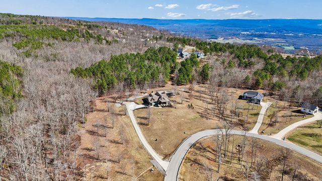 925 River Bluffs Drive, Jasper, TN 37347