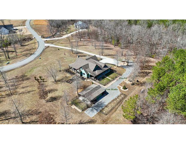 925 River Bluffs Drive, Jasper, TN 37347