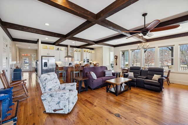 925 River Bluffs Drive, Jasper, TN 37347