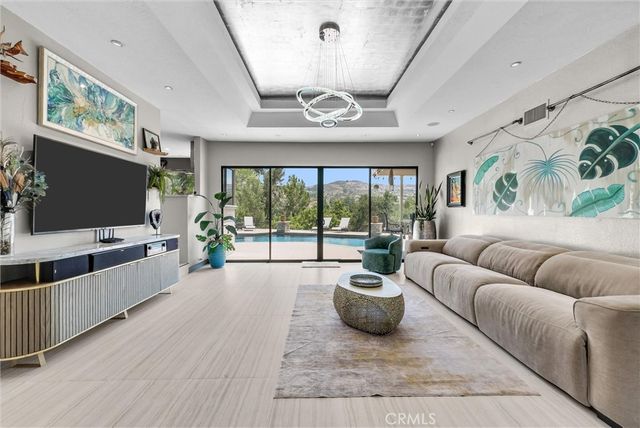 375 S Via Montanera, Anaheim, CA 92807