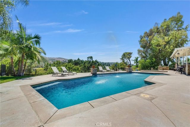 375 S Via Montanera, Anaheim, CA 92807