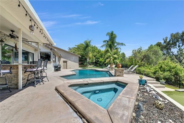375 S Via Montanera, Anaheim, CA 92807