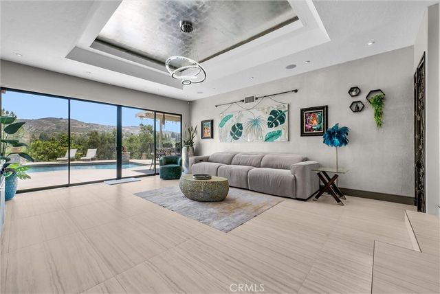 375 S Via Montanera, Anaheim, CA 92807