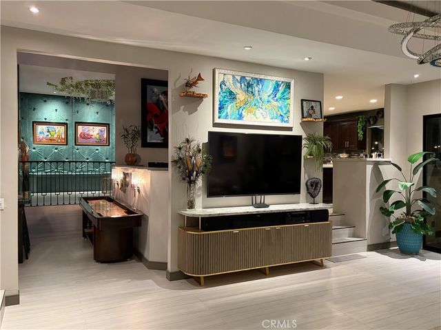 375 S Via Montanera, Anaheim, CA 92807