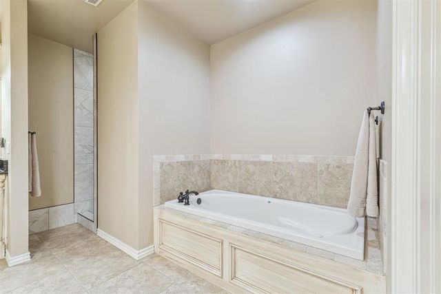 4408 Shorthorn Lane, Edmond, OK 73034