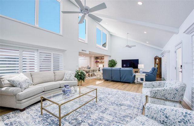 1307 PELICAN CREEK CROSSING 1307, St Petersburg, FL 33707