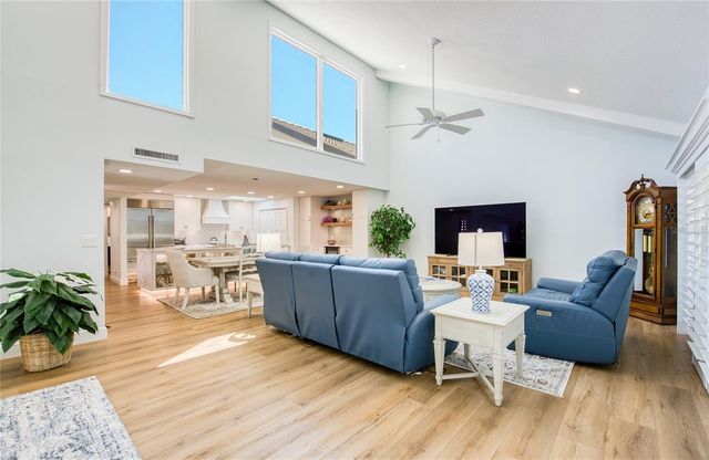 1307 PELICAN CREEK CROSSING 1307, St Petersburg, FL 33707