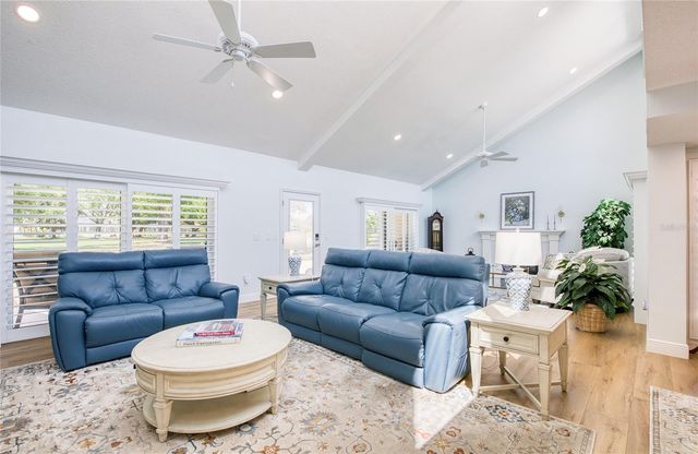 1307 PELICAN CREEK CROSSING 1307, St Petersburg, FL 33707