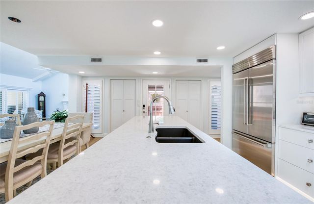 1307 PELICAN CREEK CROSSING 1307, St Petersburg, FL 33707