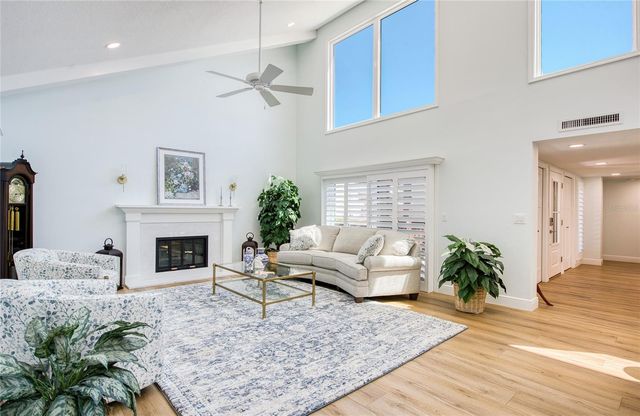 1307 PELICAN CREEK CROSSING 1307, St Petersburg, FL 33707