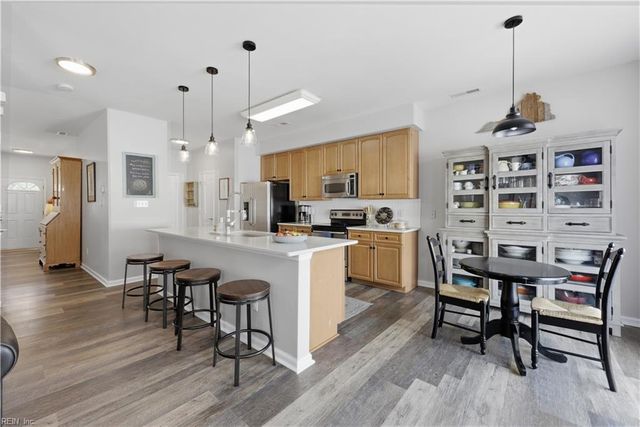 834 Devereaux DR, Virginia Beach, VA 23462