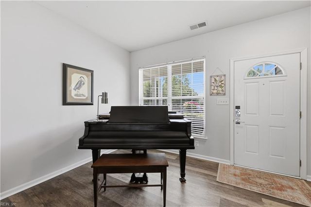 834 Devereaux DR, Virginia Beach, VA 23462
