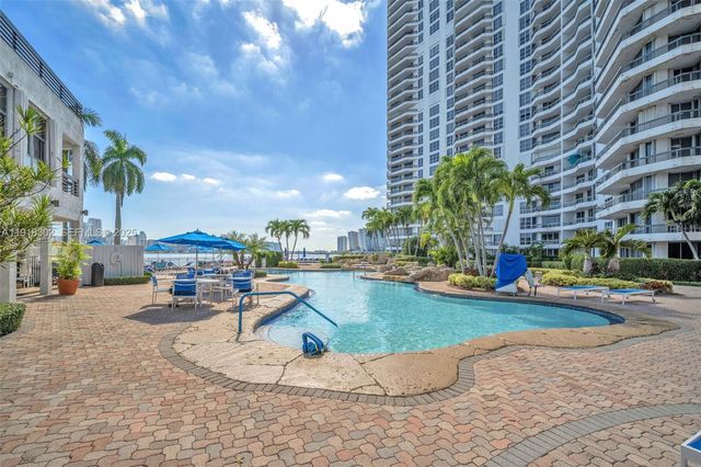 19101 Mystic Pointe Dr PH6, Aventura, FL 33180