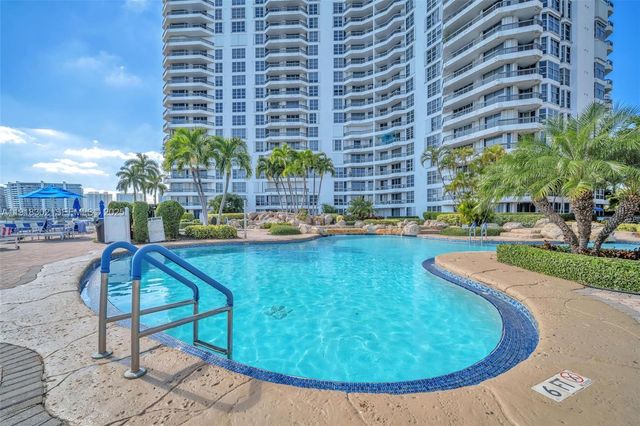 19101 Mystic Pointe Dr PH6, Aventura, FL 33180