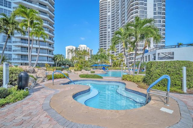 19101 Mystic Pointe Dr PH6, Aventura, FL 33180