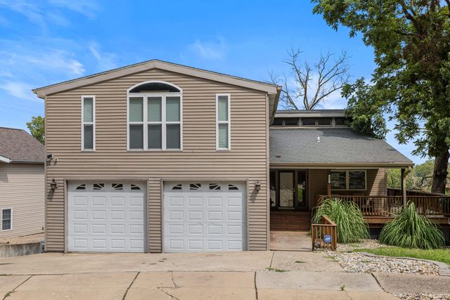 690 N Cove Court, Decatur, IL 62521