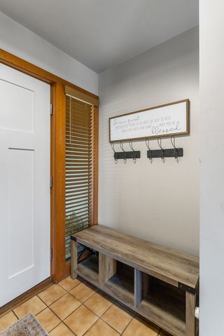 690 N Cove Court, Decatur, IL 62521