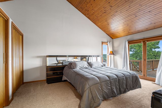 690 N Cove Court, Decatur, IL 62521