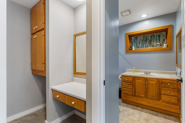 690 N Cove Court, Decatur, IL 62521