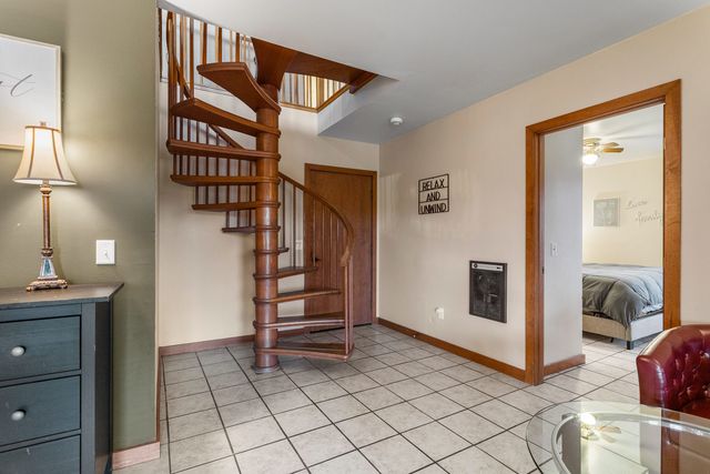 690 N Cove Court, Decatur, IL 62521