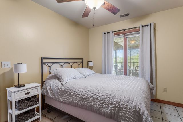 690 N Cove Court, Decatur, IL 62521