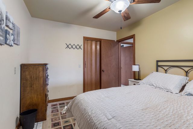 690 N Cove Court, Decatur, IL 62521