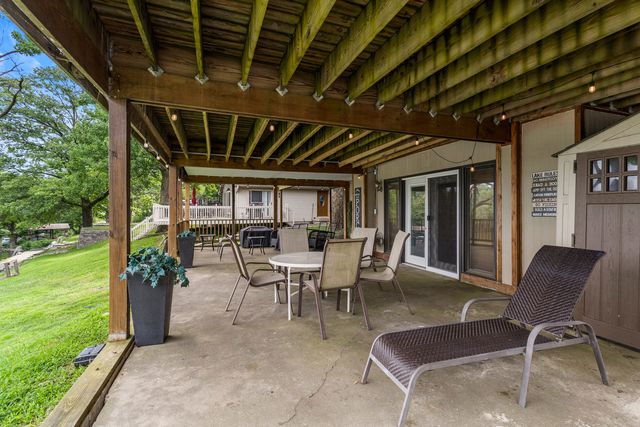 690 N Cove Court, Decatur, IL 62521