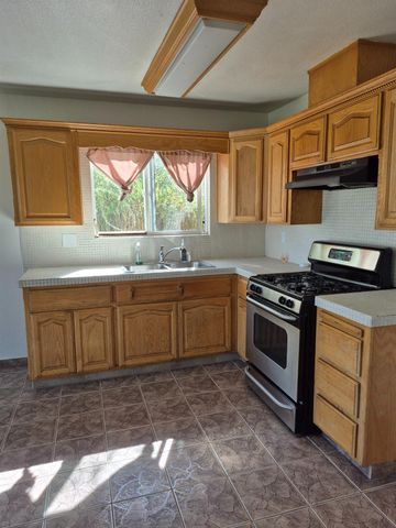 3625 Reel Cir, Sacramento, CA 95832