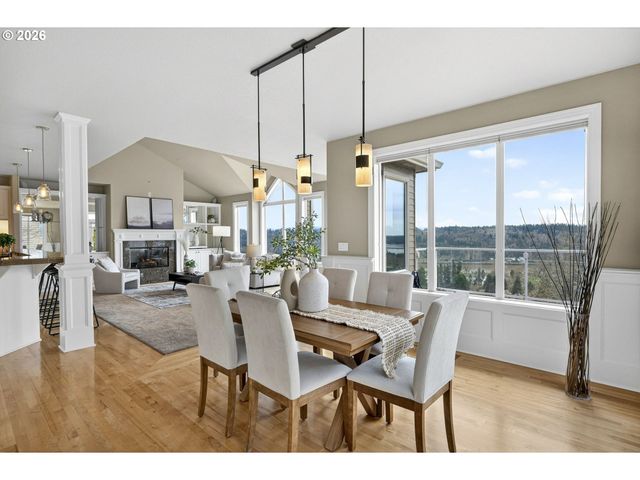 1970 HALL St, West Linn, OR 97068