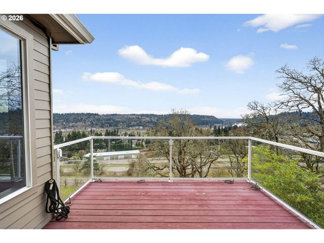 1970 HALL St, West Linn, OR 97068