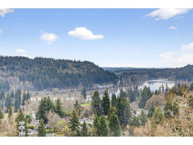 1970 HALL St, West Linn, OR 97068