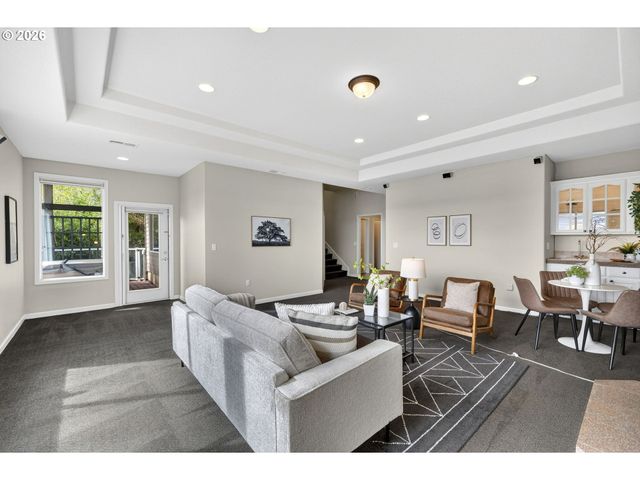 1970 HALL St, West Linn, OR 97068