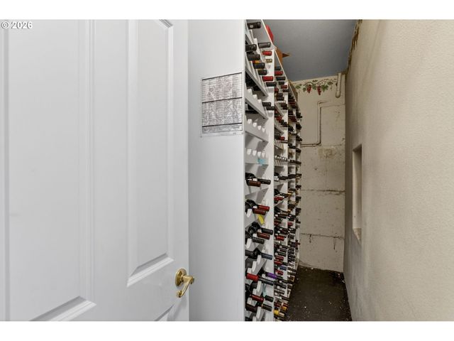 1970 HALL St, West Linn, OR 97068