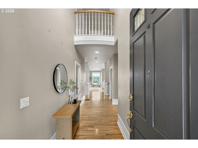 1970 HALL St, West Linn, OR 97068