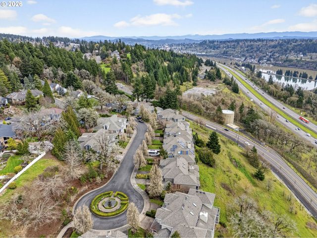 1970 HALL St, West Linn, OR 97068