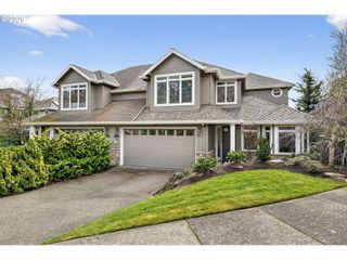 1970 HALL St, West Linn, OR 97068