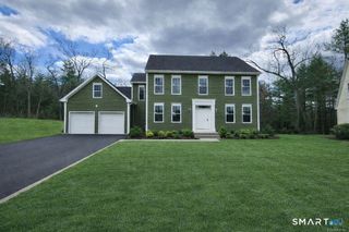 100 Cambridge Court, Simsbury, CT 06070
