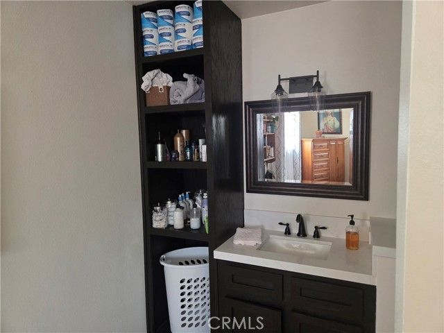 13955 IROQUOIS Road, Apple Valley, CA 92307