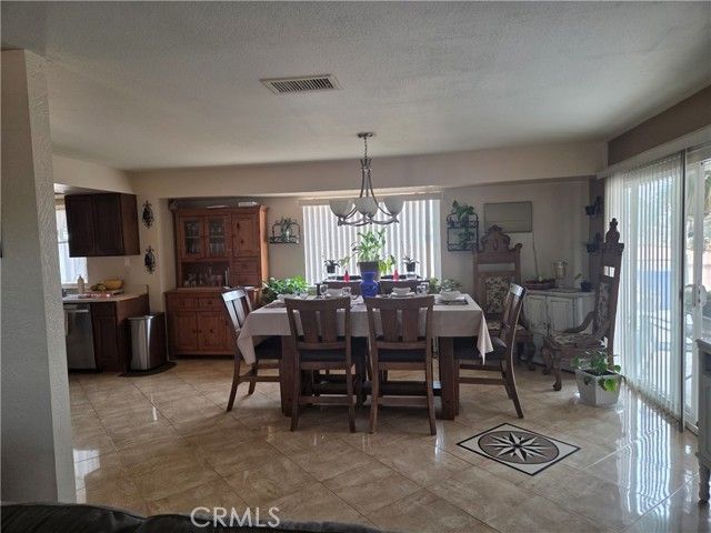 13955 IROQUOIS Road, Apple Valley, CA 92307