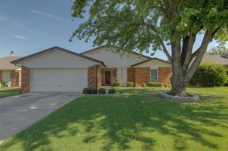 8101 Crestline Terrace, Oklahoma City, OK 73132