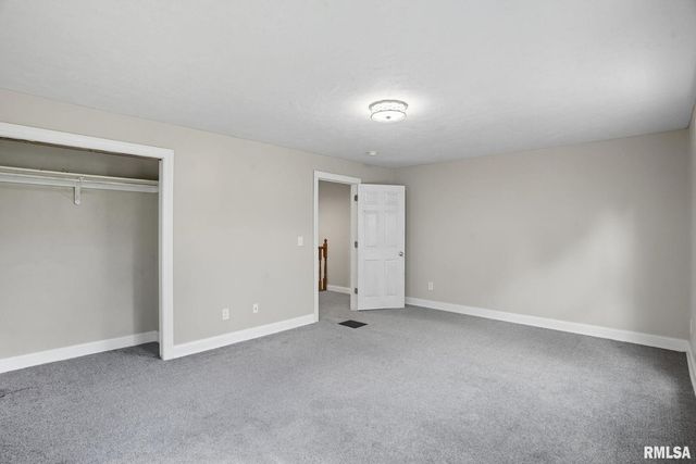 1222 PERSHING Avenue, Davenport, IA 52803