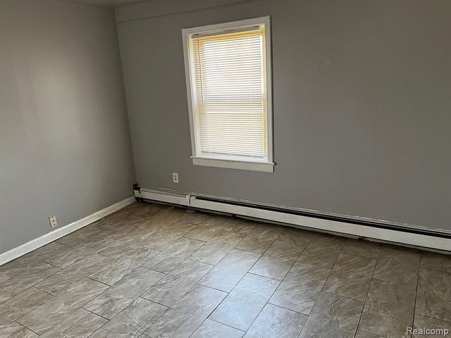 12097 Cavell Street, Livonia, MI 48150