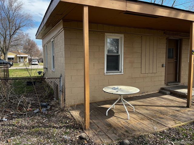 12097 Cavell Street, Livonia, MI 48150